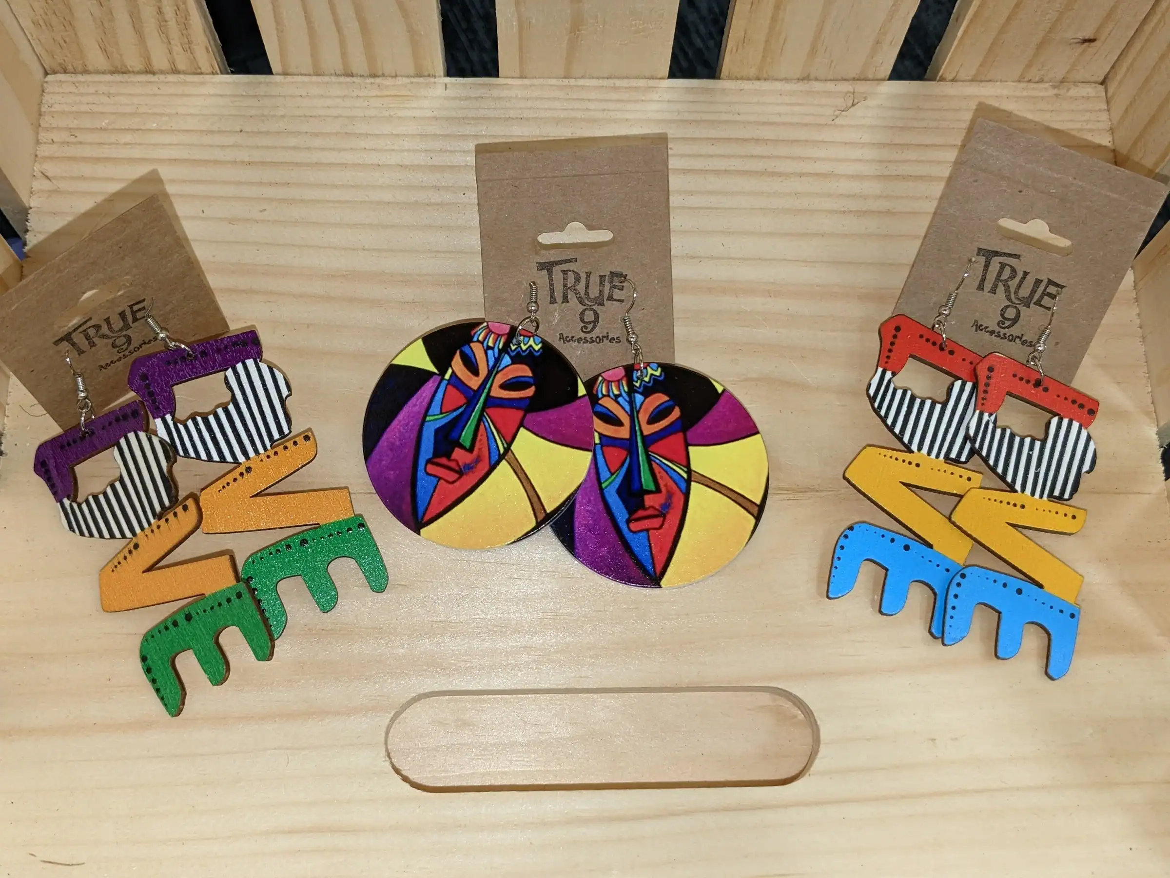 True 9 Accessories vendor image